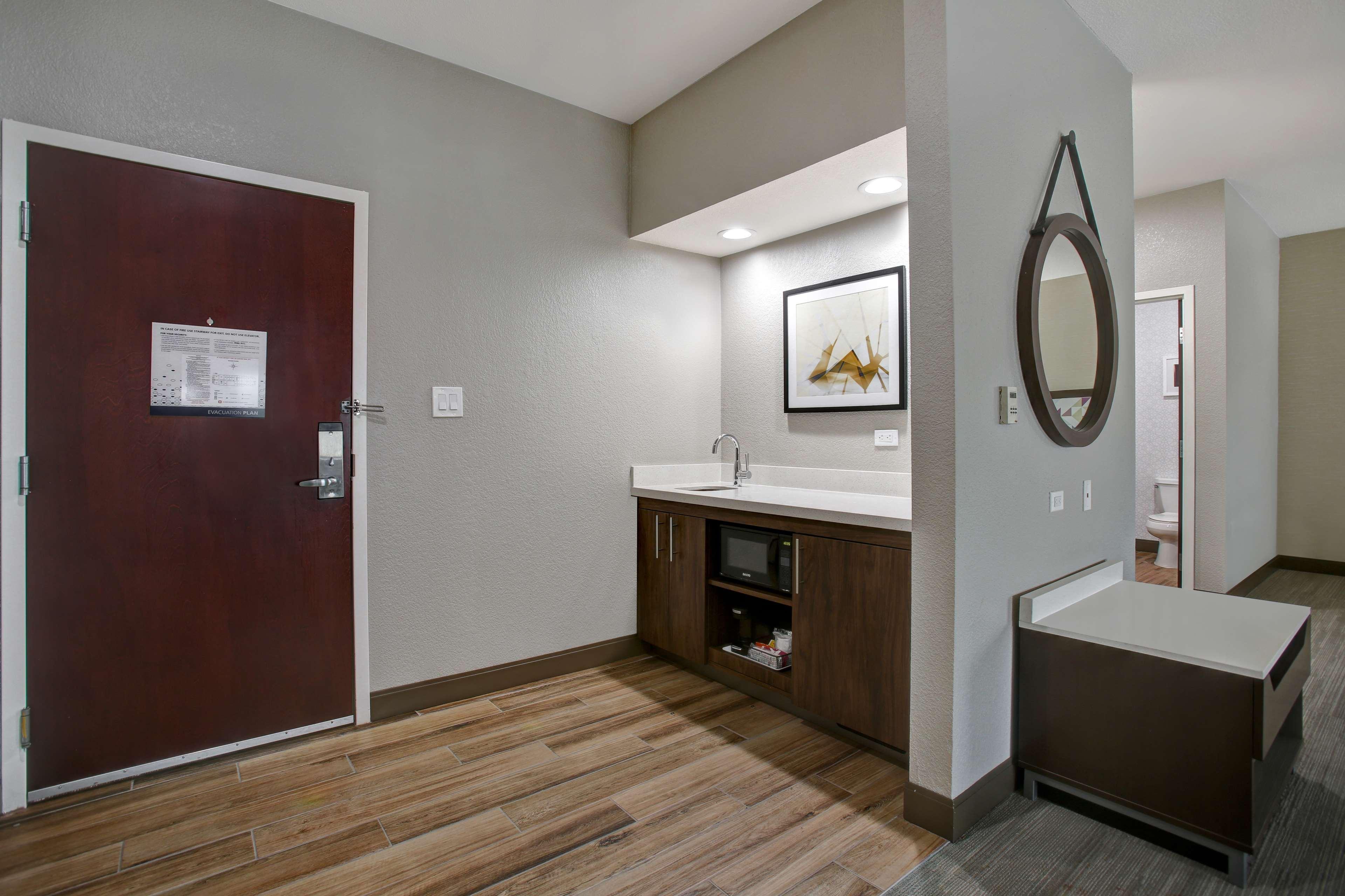 Hampton Inn & Suites Dallas-Desoto Exteriör bild