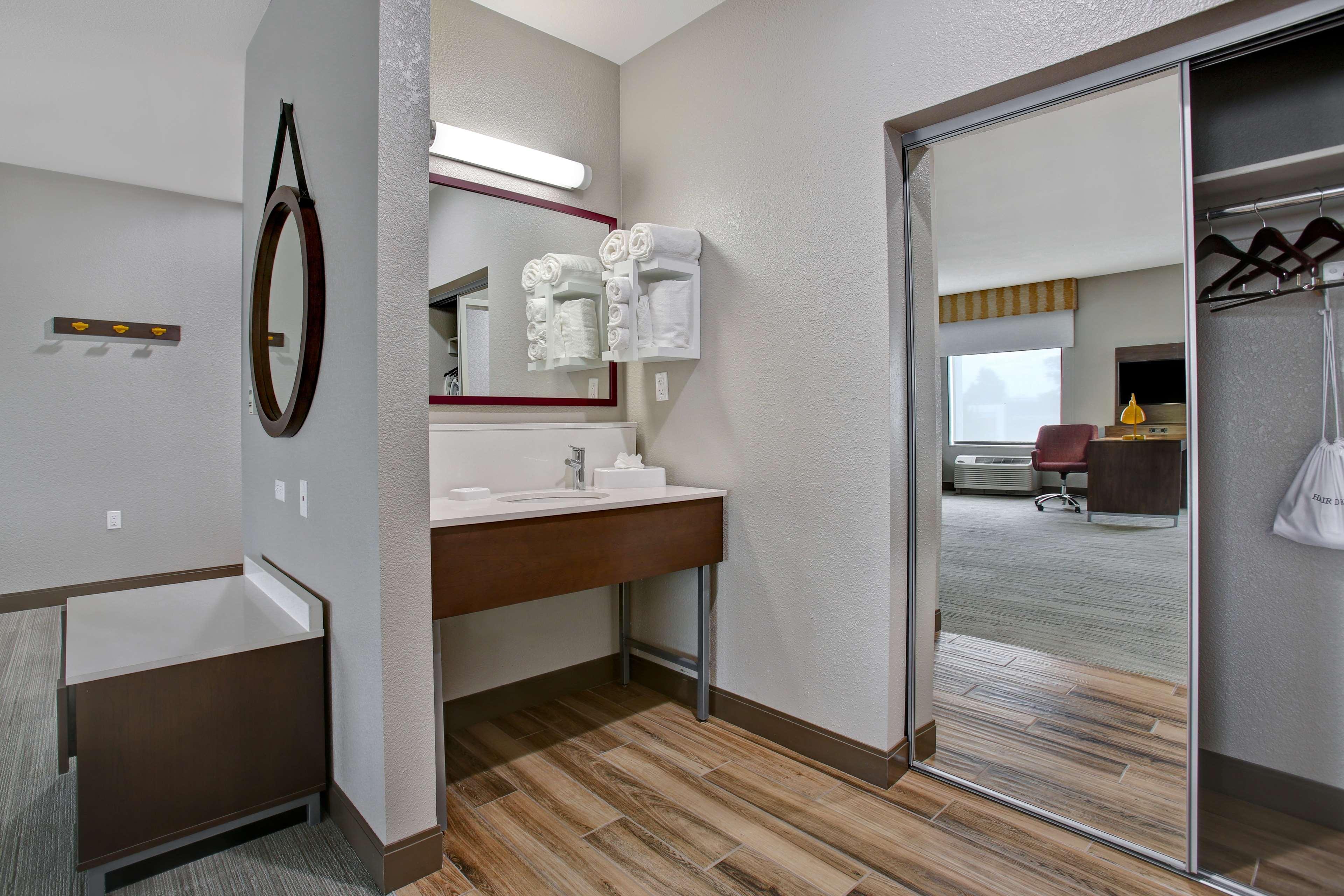 Hampton Inn & Suites Dallas-Desoto Exteriör bild