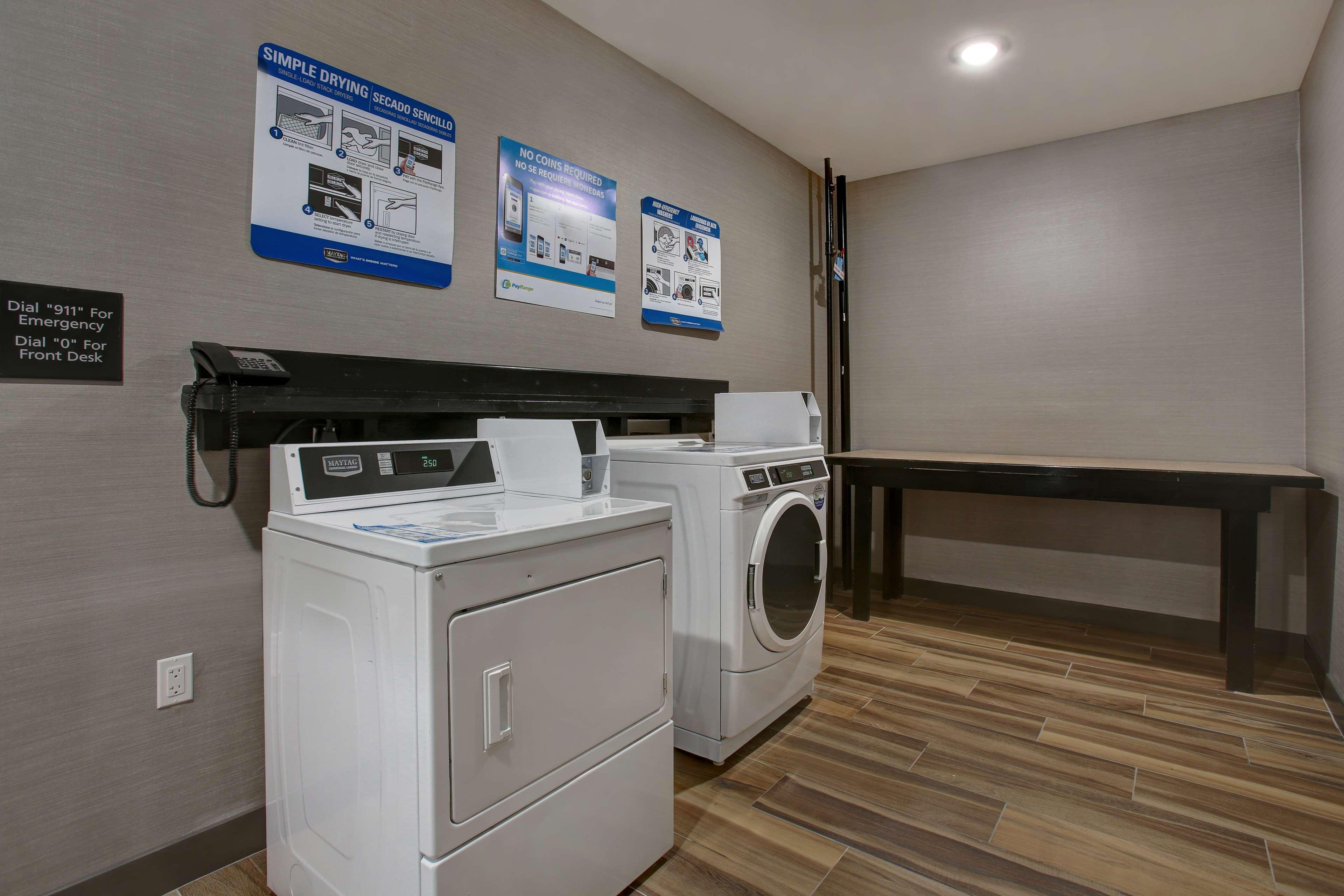 Hampton Inn & Suites Dallas-Desoto Exteriör bild