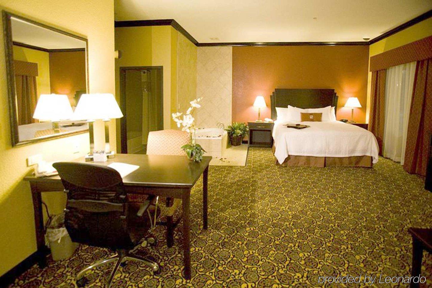 Hampton Inn & Suites Dallas-Desoto Rum bild