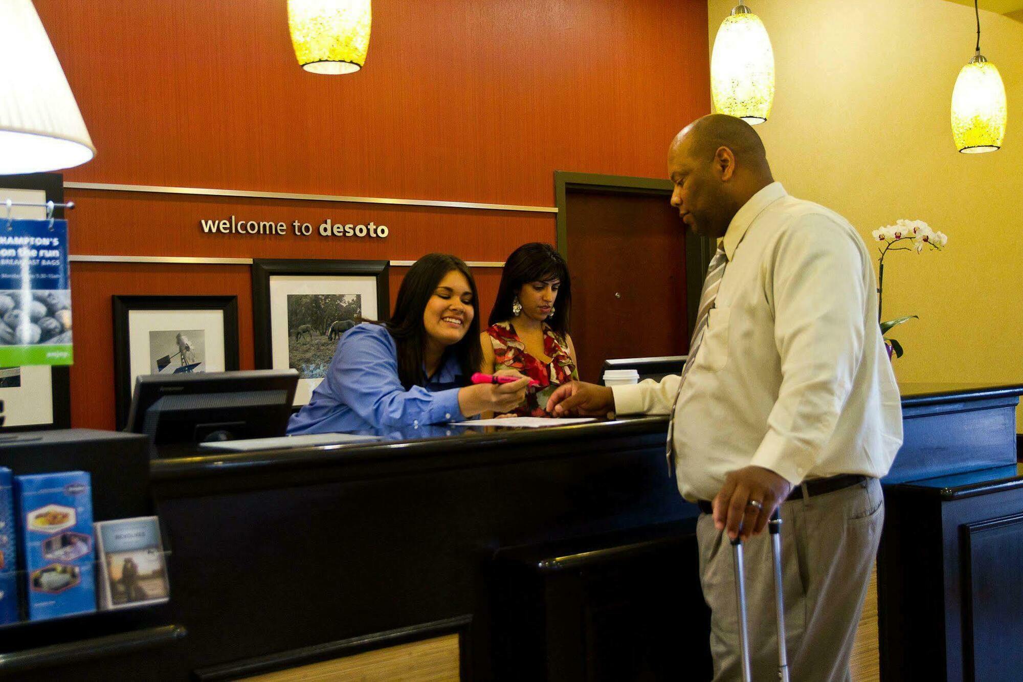 Hampton Inn & Suites Dallas-Desoto Inreriör bild
